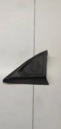 Peugeot 5008 II Front door speaker cover trim 98172999