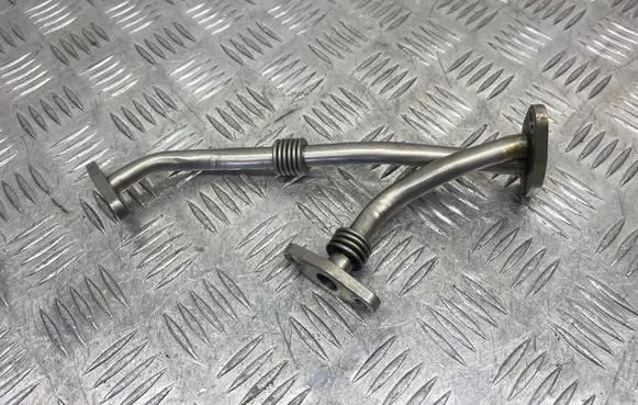 Mercedes-Benz E W212 Turbo turbocharger oiling pipe/hose A6511800722