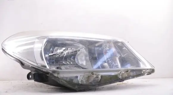 Toyota Yaris Headlight/headlamp 