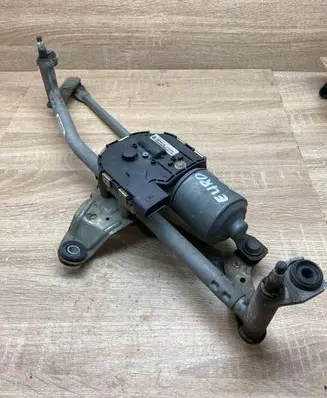 Volkswagen PASSAT CC Front wiper linkage and motor 3C8955119 3C8955023B