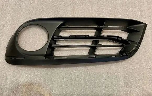 BMW 5 F10 F11 Front bumper lower grill 51117331731