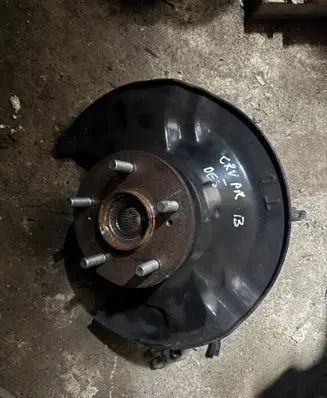 Honda CR-V Front wheel hub REF