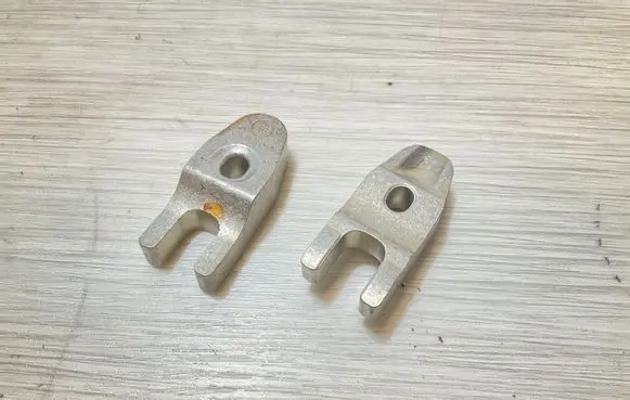 Volvo XC90 Fuel Injector clamp holder