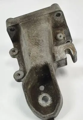 Volvo S90, V90 Engine mounting bracket 1366457