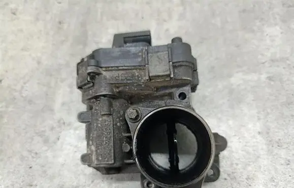 Opel Vectra C Throttle body valve 48CPD4