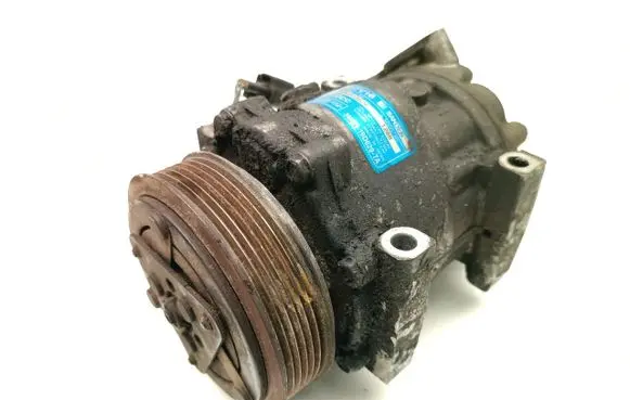Ford Focus Air conditioning (A/C) compressor (pump) 3M5H-19D629-TA