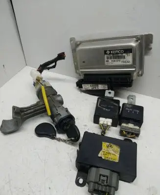Hyundai Matrix Engine ECU kit and lock set 3910826762 9030930521F FCN5162