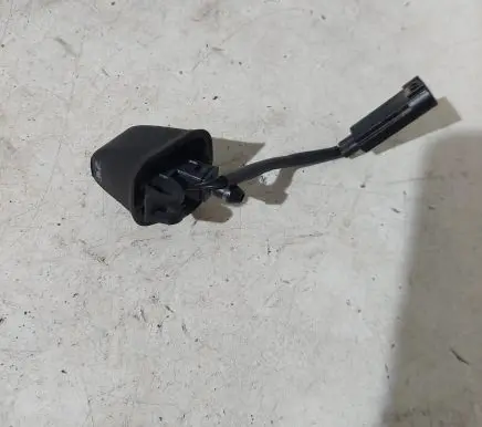 BMW 3 E90 E91 Windshield washer spray nozzle 13264010