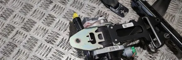 Volvo V60 Front seatbelt 616155800
