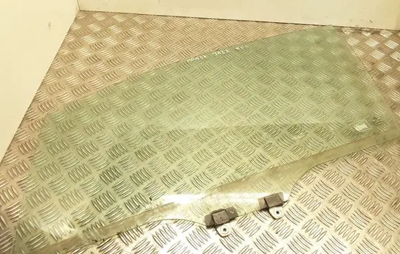 Honda Jazz Front door window glass four-door 43R000189