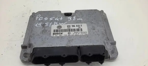 Volkswagen PASSAT B5 Engine control unit/module 038906018P 0281001720