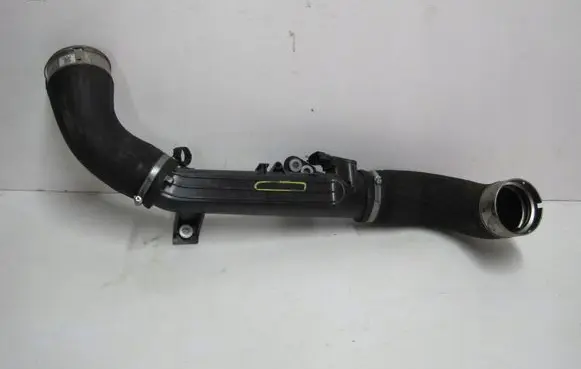 Volvo XC40 Air intake duct part 32222150
