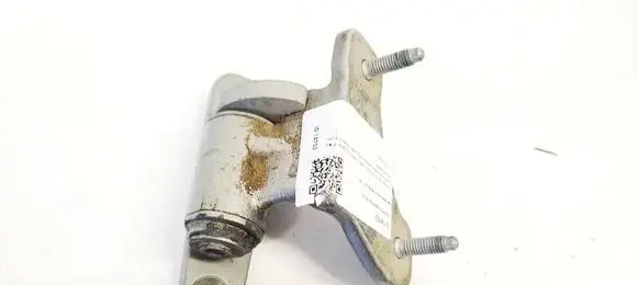 Mercedes-Benz C AMG W204 Rear door lower hinge 