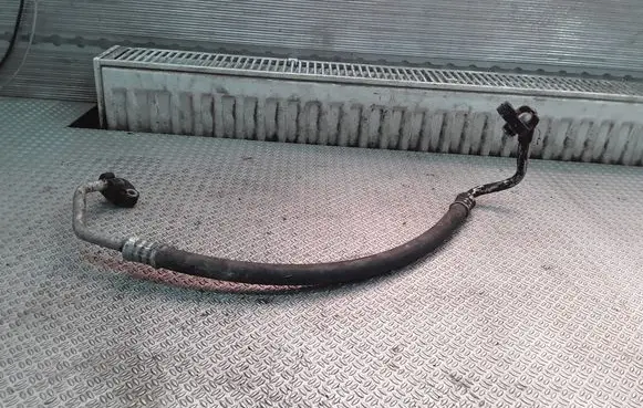 Toyota Corolla Verso E121 Air conditioning (A/C) pipe/hose