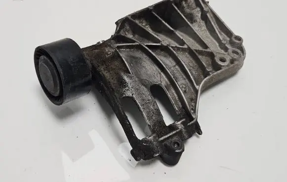 BMW 5 GT F07 A/C compressor mount bracket 7585167 68572910 69601