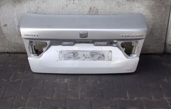Seat Toledo II (1M) Tailgate/trunk/boot lid 1U8987899A