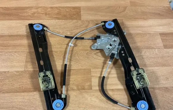 Opel Insignia A Front window lifting mechanism without motor 965873102 0413