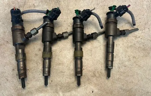 Peugeot 308 Fuel injectors set 0445110340 870693