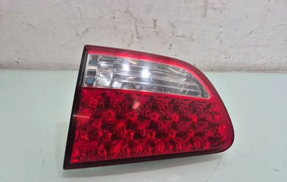 Citroen C-Crosser Tailgate rear/tail lights 