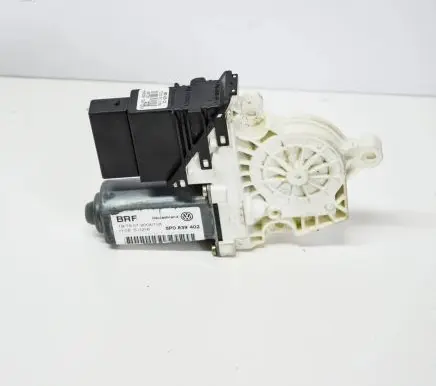 Seat Altea XL Rear door window regulator motor 5P0839402