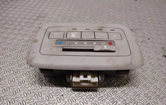 Mitsubishi Grandis Climate control unit 146570