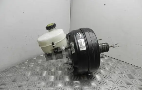 Ford Mustang V Master brake cylinder FR3C2B195BL VD19204