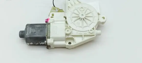 Mercedes-Benz ML W164 Rear door window regulator motor 0130822280 A2518200208