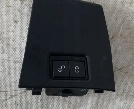 Jaguar F-Pace Central locking switch button HK83237B91A