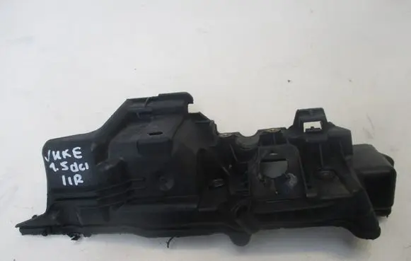 Nissan Juke I F15 Rocker cam cover 