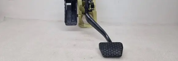 BMW 5 F10 F11 Brake pedal 6782665