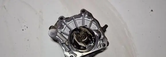 Saab 9-3 Ver2 Vacuum pump 55205446