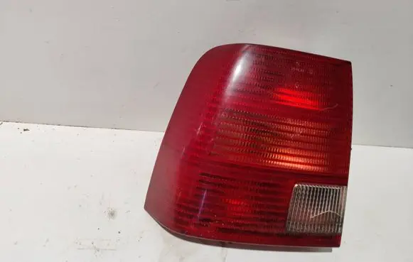 Volkswagen PASSAT B5 Rear/tail lights 3B5945095F