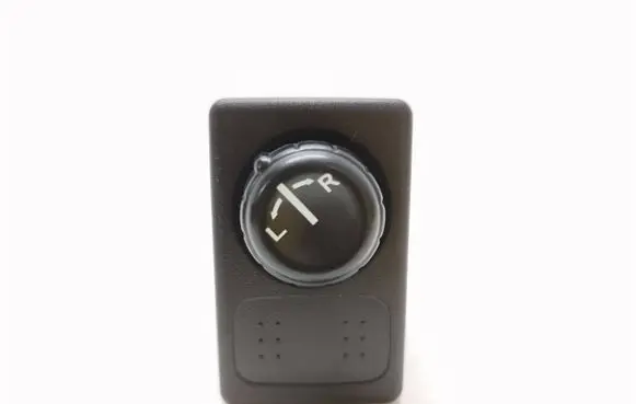Nissan Almera Tino Wing mirror switch