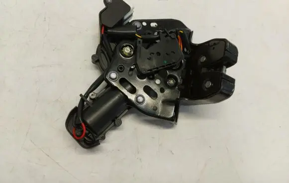 Renault Austral Tailgate/trunk/boot lock/catch/latch 905038143R