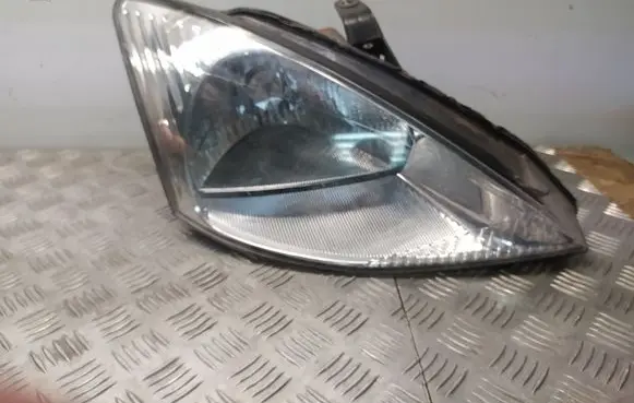 Ford Focus Headlight/headlamp YS4X13005