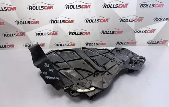 Volkswagen Touareg I Headlight/headlamp mounting bracket 16464600