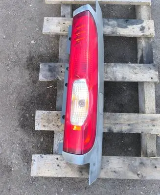 Opel Vivaro Rear/tail lights 93857722