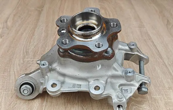 BMW 4 G22 G23 G24 G26 Stub axle 6879526 6899174