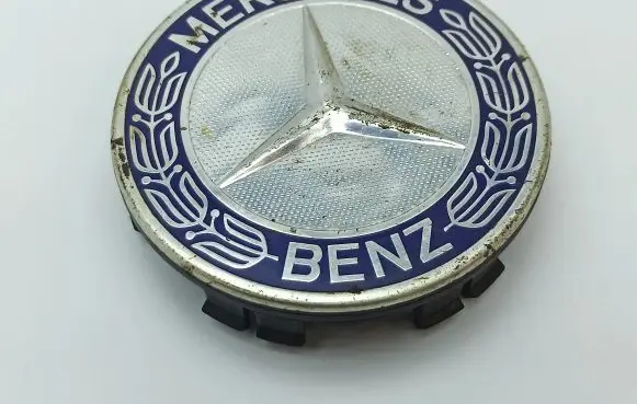 Mercedes-Benz E W211 Original wheel cap A1714000125