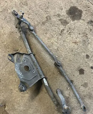 Peugeot 607 Front wiper linkage 