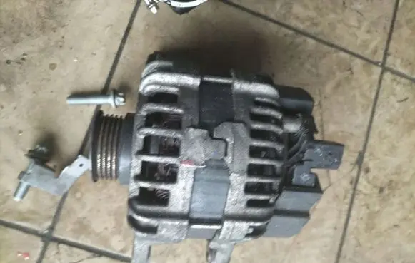 Mercedes-Benz A W176 Generator/alternator A0009063322