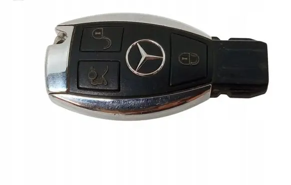 Mercedes-Benz C AMG W205 Ignition key/card 1206521C