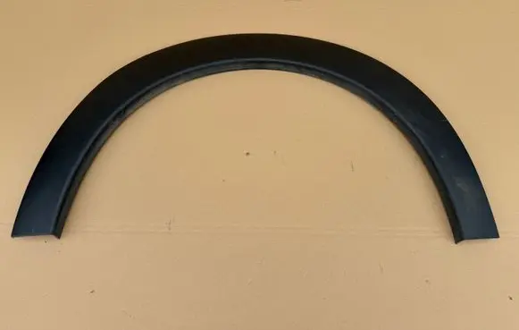 Citroen C4 Cactus Front arch trim 9801554780