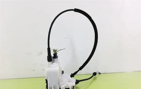 Citroen C3 Front door lock 46982980