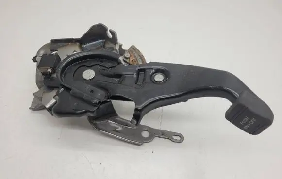 Lexus RX III Brake pedal