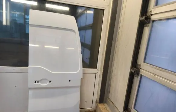 Rear door