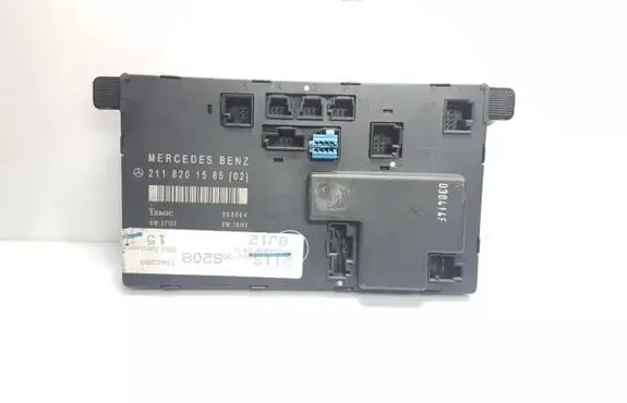 Mercedes-Benz E W211 Door control unit/module 2118201585