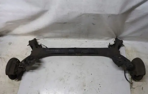 Peugeot 5008 Rear beam 9686219510