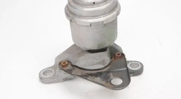 Volvo V60 Engine mount vacuum valve 
