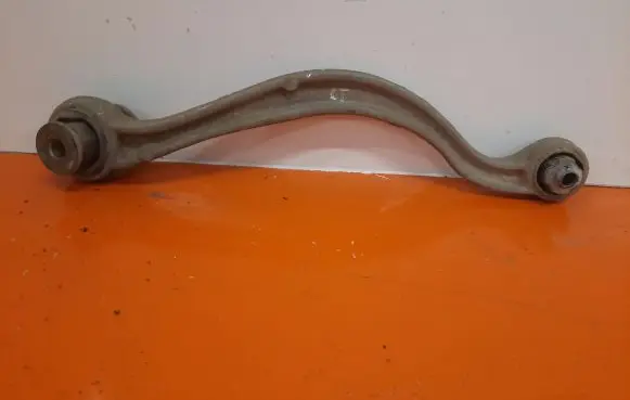 Peugeot 407 Rear control arm 443894